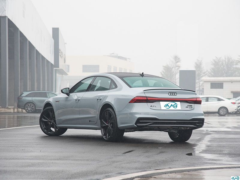 AUDI A7L